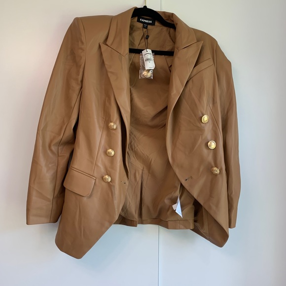 Express Tan Set - Picture 2 of 15